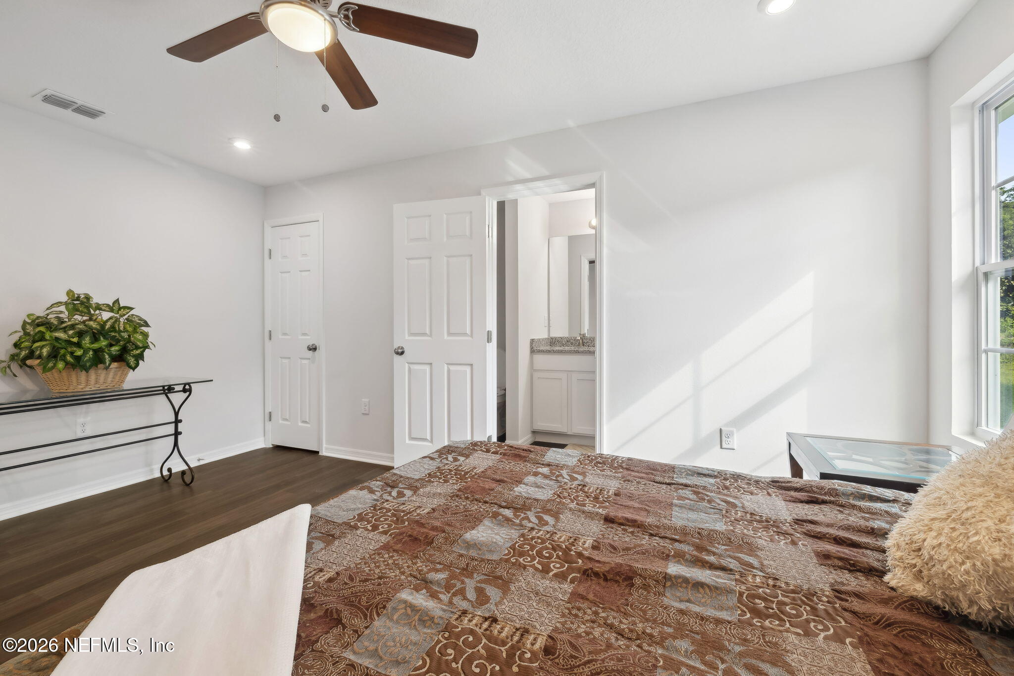 475 Main Street South Baldwin, FL 32234 - Photo 17 of 28 16 Primary Bedroom