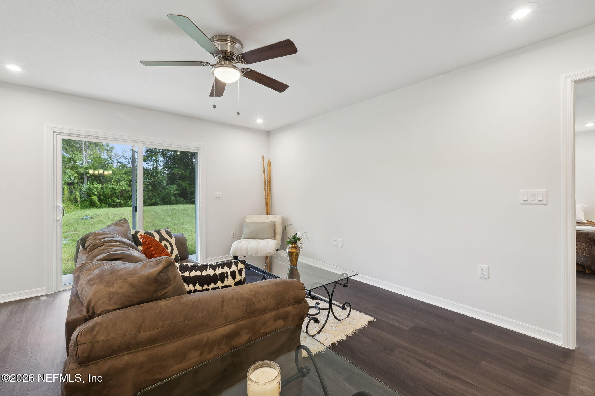 475 Main Street South Baldwin, FL 32234 - Photo 10 of 28 09 Living Room