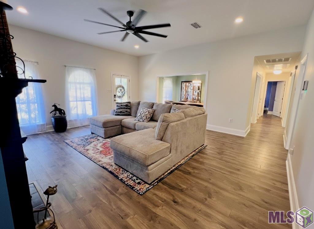 25868 Walker South Road Denham Springs, LA 70726 - Photo 2 of 12