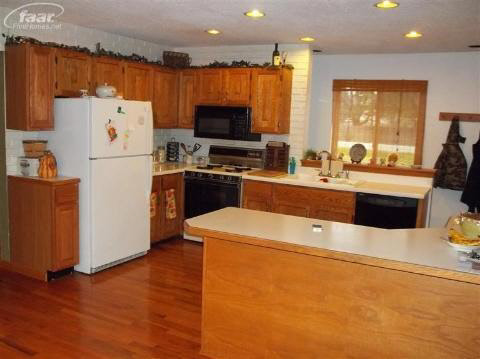 5470 South Genesee Road Grand Blanc, MI 48439 - Photo 3 of 6 20192404-2.JPG