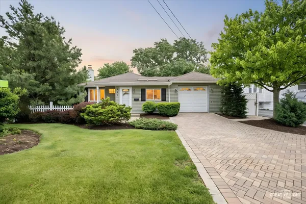 $425,000 | 117 South Westmore-Meyers Road, Lombard, IL 60148