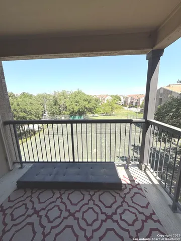 $900 | 4111 Medical Drive, Unit 308A, San Antonio, TX 78229