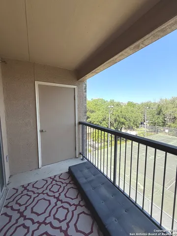 $900 | 4111 Medical Drive, Unit 308A, San Antonio, TX 78229