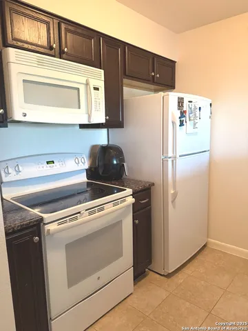 $900 | 4111 Medical Drive, Unit 308A, San Antonio, TX 78229