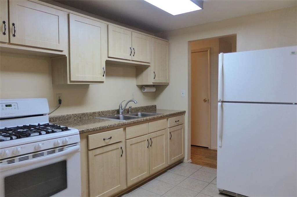 64 Fosterville Road Greensburg, PA 15601 - Photo 4 of 22 Kitchen
