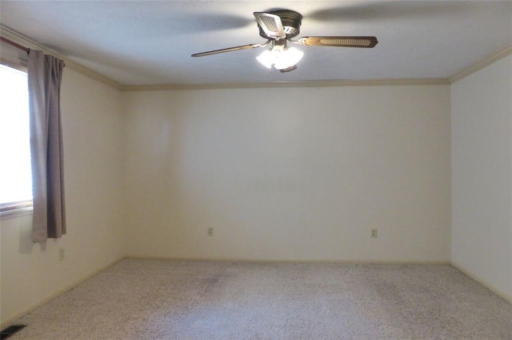 64 Fosterville Road Greensburg, PA 15601 - Photo 7 of 22 Master Suite