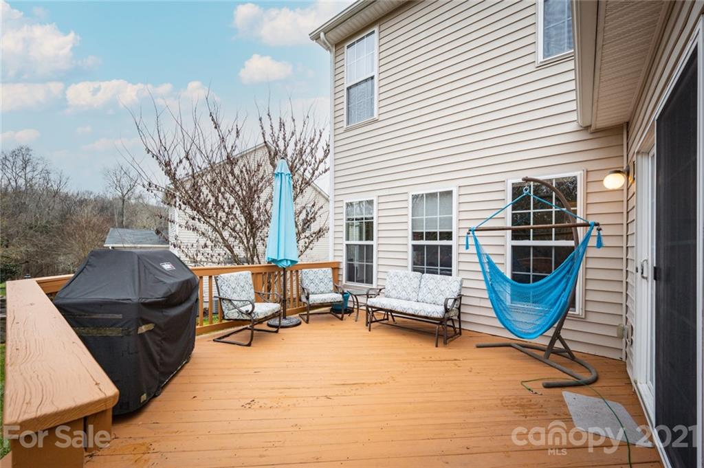 281 Lorraine Road Fort Mill, SC 29708 - Photo 2 of 29
