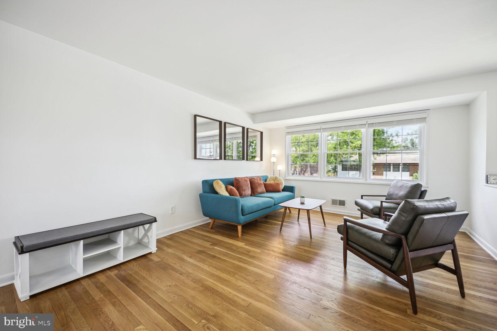 1131 Loxford Terrace Silver Spring, MD 20901 - Photo 4 of 22