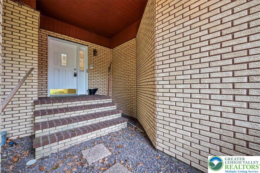 131 Stone Ridge Albrightsville, PA 18210 - Photo 7 of 51 a view of a brick wall with stairs