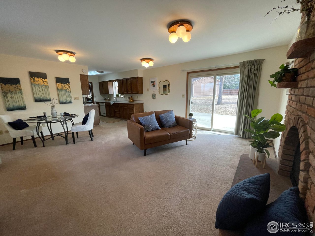8902 Morton Road Niwot, CO 80503 - Photo 7 of 37 The heart of the home in the great room/kitchen area
