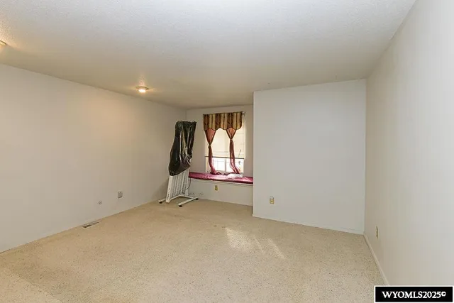 $288,000 | 2775 Hitching Post Drive, Green River, WY 82935