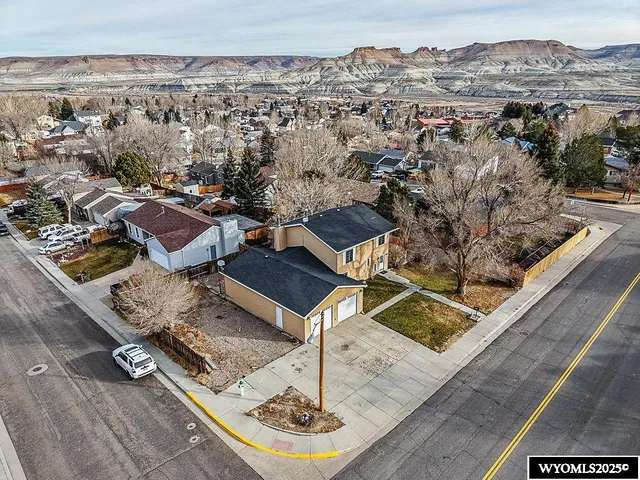 $288,000 | 2775 Hitching Post Drive, Green River, WY 82935