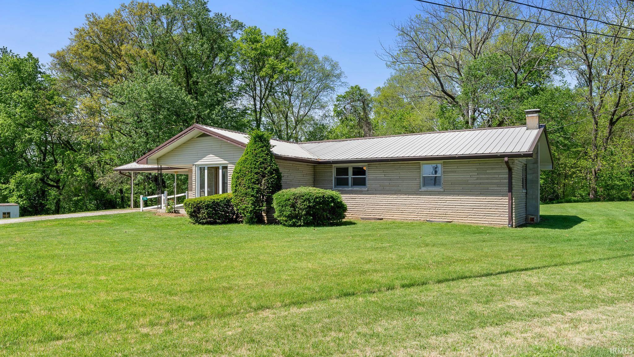 116 Miller Street Shoals, IN 47581 - Photo 2 of 33