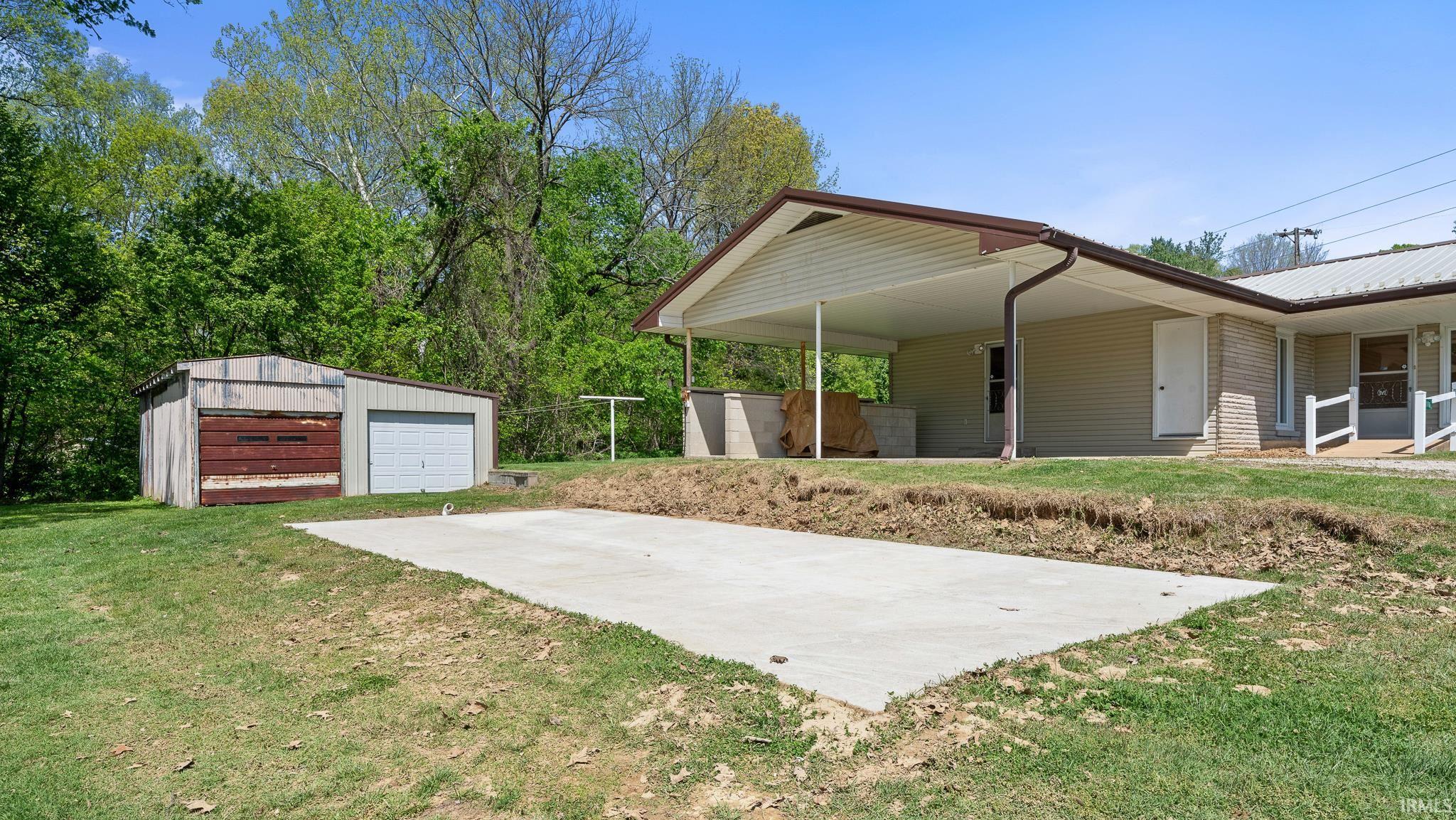 116 Miller Street Shoals, IN 47581 - Photo 6 of 33