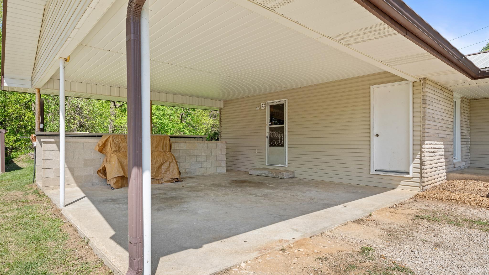 116 Miller Street Shoals, IN 47581 - Photo 7 of 33