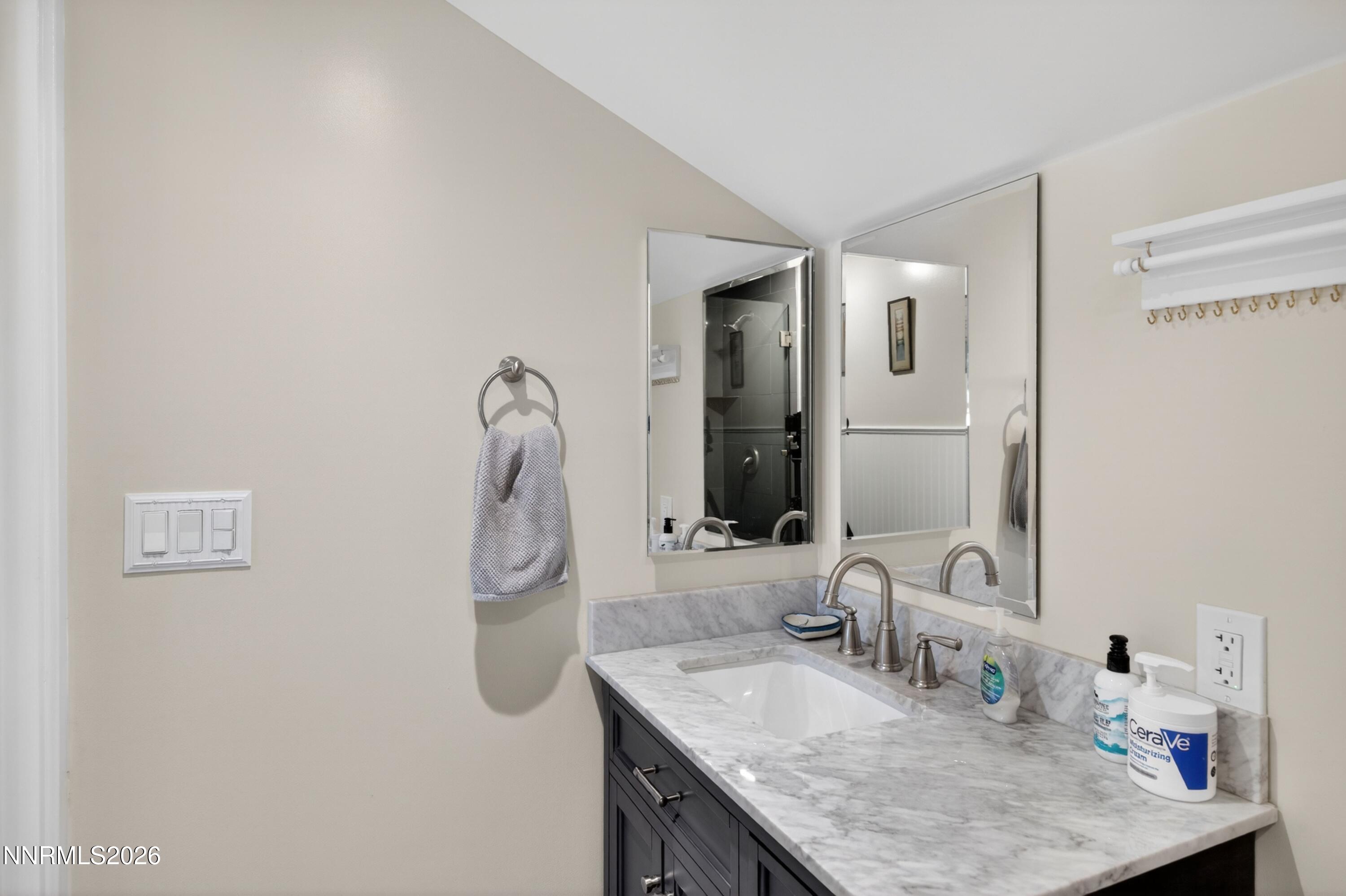 16370 Callahan Road Reno, NV 89511 - Photo 33 of 47 Apt Bath