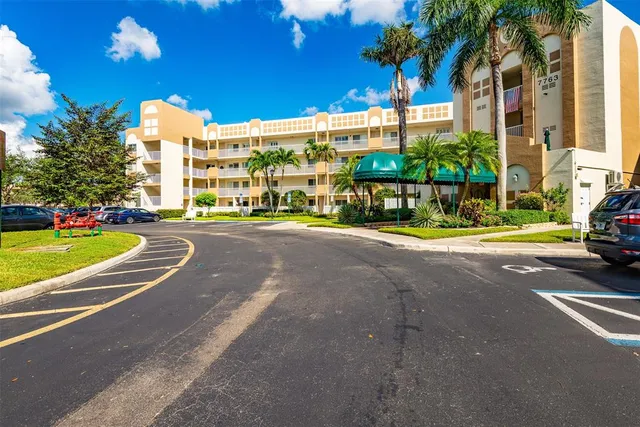 $199,000 | 7763 Southampton Terrace, Unit 215, Tamarac, FL 33321