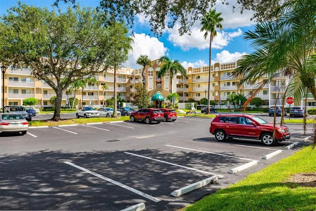 $199,000 | 7763 Southampton Terrace, Unit 215, Tamarac, FL 33321