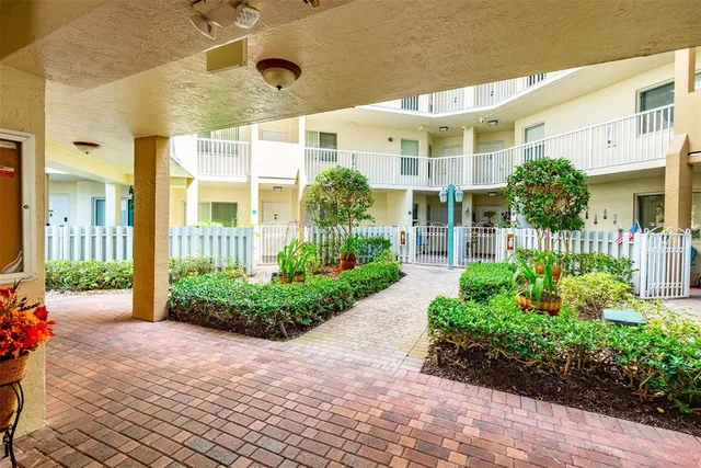 $199,000 | 7763 Southampton Terrace, Unit 215, Tamarac, FL 33321
