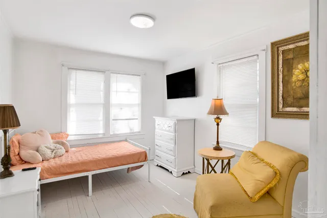 $269,999 | 310 Cherokee Trail, Pensacola, FL 32506