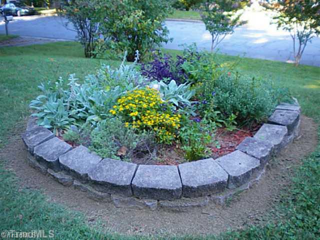 1720 Bolingbroke Road High Point, NC 27265 - Photo 16 of 16 Landscaping.