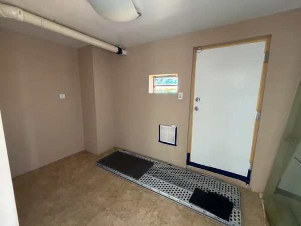 $5,600 | 2000 Northeast 135th Street, Unit PH, North Miami, FL 33181