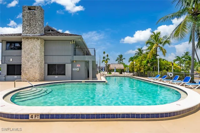 $325,000 | 150 Smallwood Drive, Unit 160, Chokoloskee, FL 34138