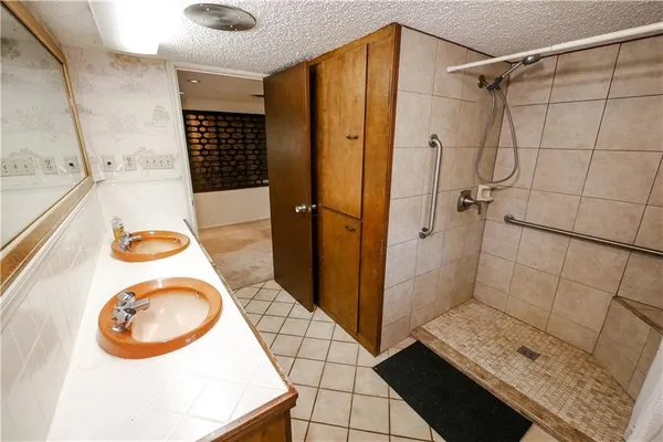 $299,000 | 155 Buffalo Road, George West, TX 78022