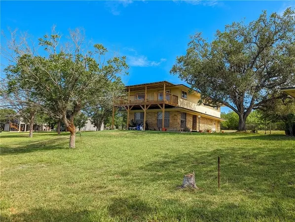 $299,000 | 155 Buffalo Road, George West, TX 78022