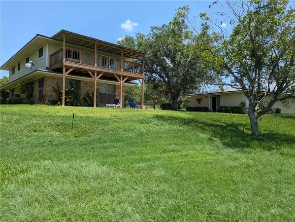 $299,000 | 155 Buffalo Road, George West, TX 78022