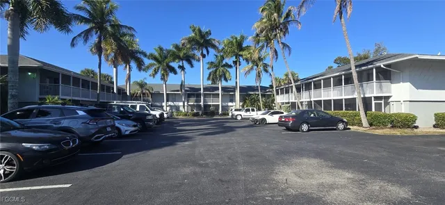 $1,700 | 1849 Maravilla Avenue, Unit D6, Fort Myers, FL 33901