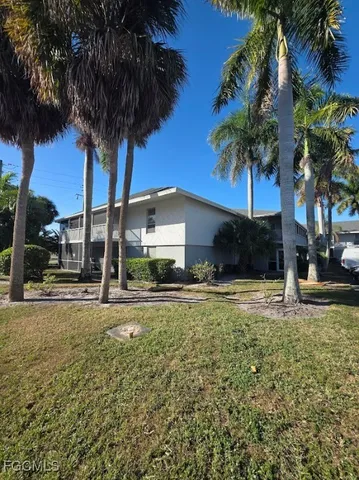 $1,700 | 1849 Maravilla Avenue, Unit D6, Fort Myers, FL 33901