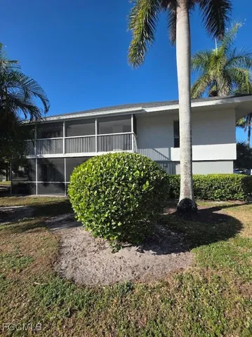 $1,700 | 1849 Maravilla Avenue, Unit D6, Fort Myers, FL 33901