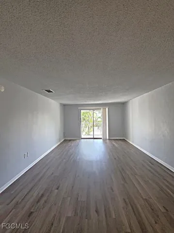 $1,700 | 1849 Maravilla Avenue, Unit D6, Fort Myers, FL 33901