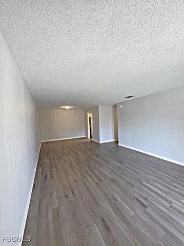 $1,700 | 1849 Maravilla Avenue, Unit D6, Fort Myers, FL 33901