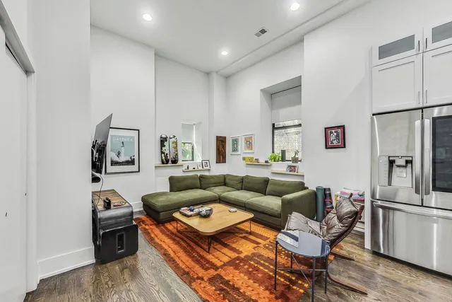 $387,400 | 1847 North Kedzie Avenue, Unit 1N, Chicago, IL 60647