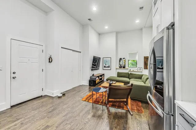 $387,400 | 1847 North Kedzie Avenue, Unit 1N, Chicago, IL 60647