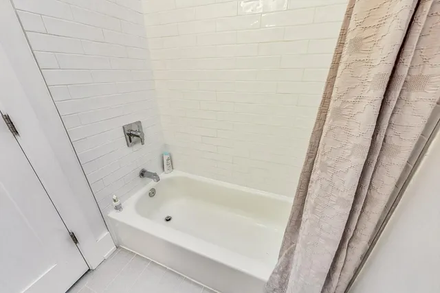 $387,400 | 1847 North Kedzie Avenue, Unit 1N, Chicago, IL 60647