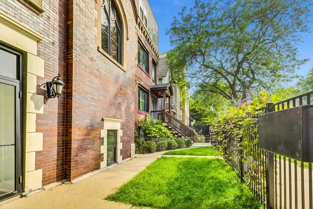 $387,400 | 1847 North Kedzie Avenue, Unit 1N, Chicago, IL 60647