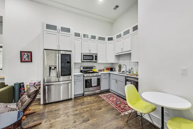 $387,400 | 1847 North Kedzie Avenue, Unit 1N, Chicago, IL 60647