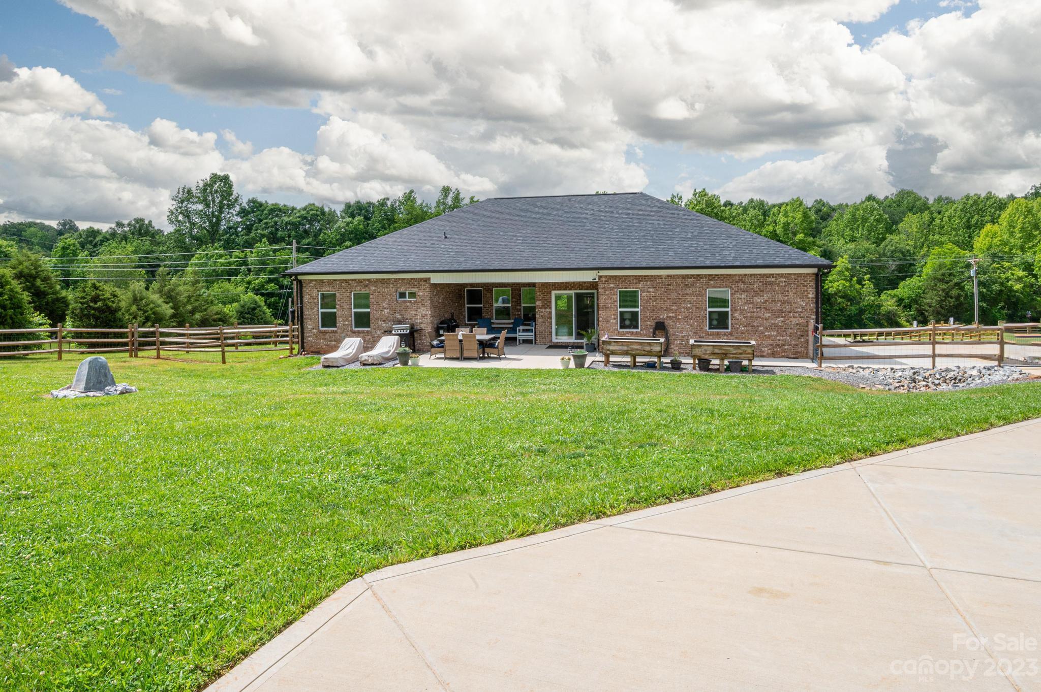 1338 Null Road Lincolnton, NC 28092 - Photo 41 of 45 Gallery Image 41