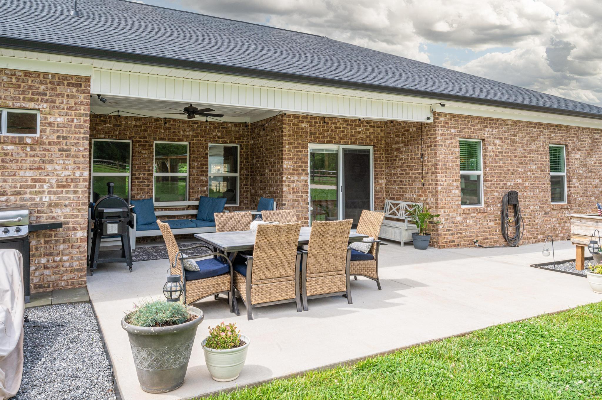 1338 Null Road Lincolnton, NC 28092 - Photo 42 of 45 Gallery Image 42