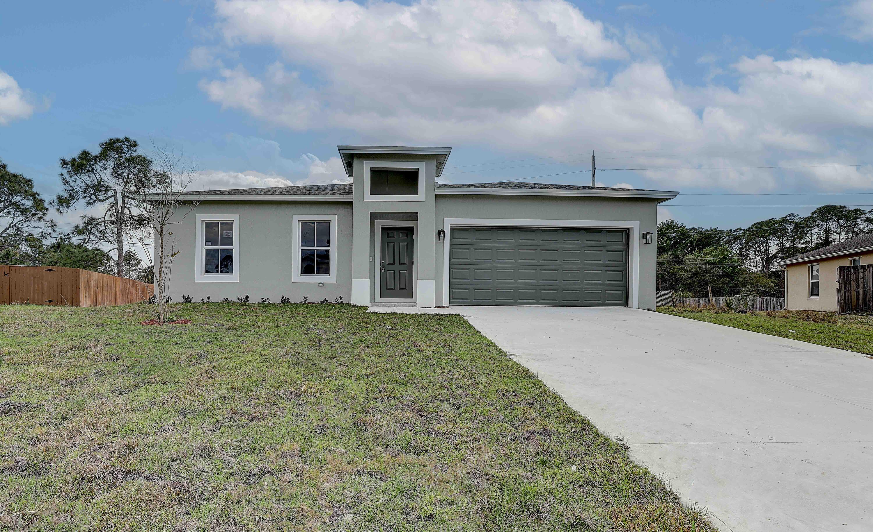 390 Sarah Rd Southwest  