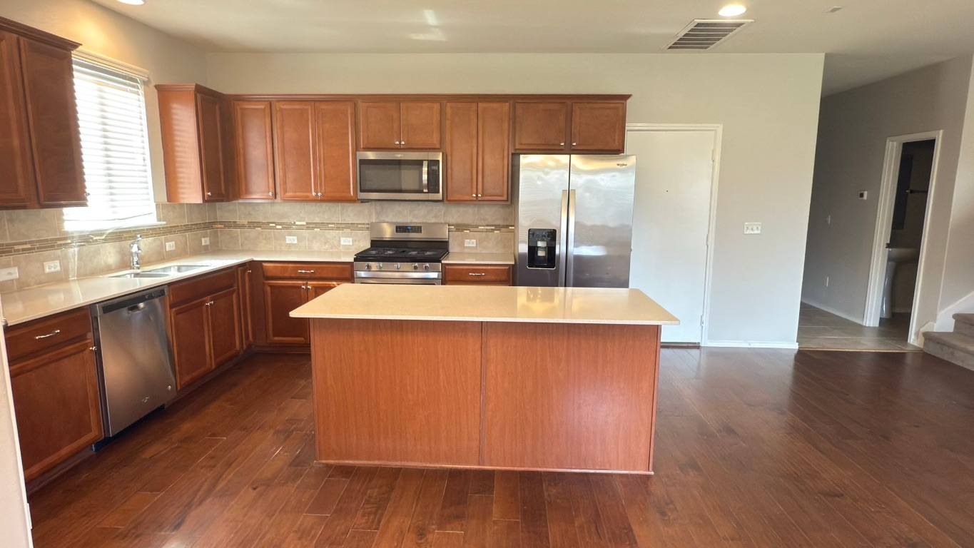 163 Russet Trail Georgetown, TX 78628 - Photo 2 of 20