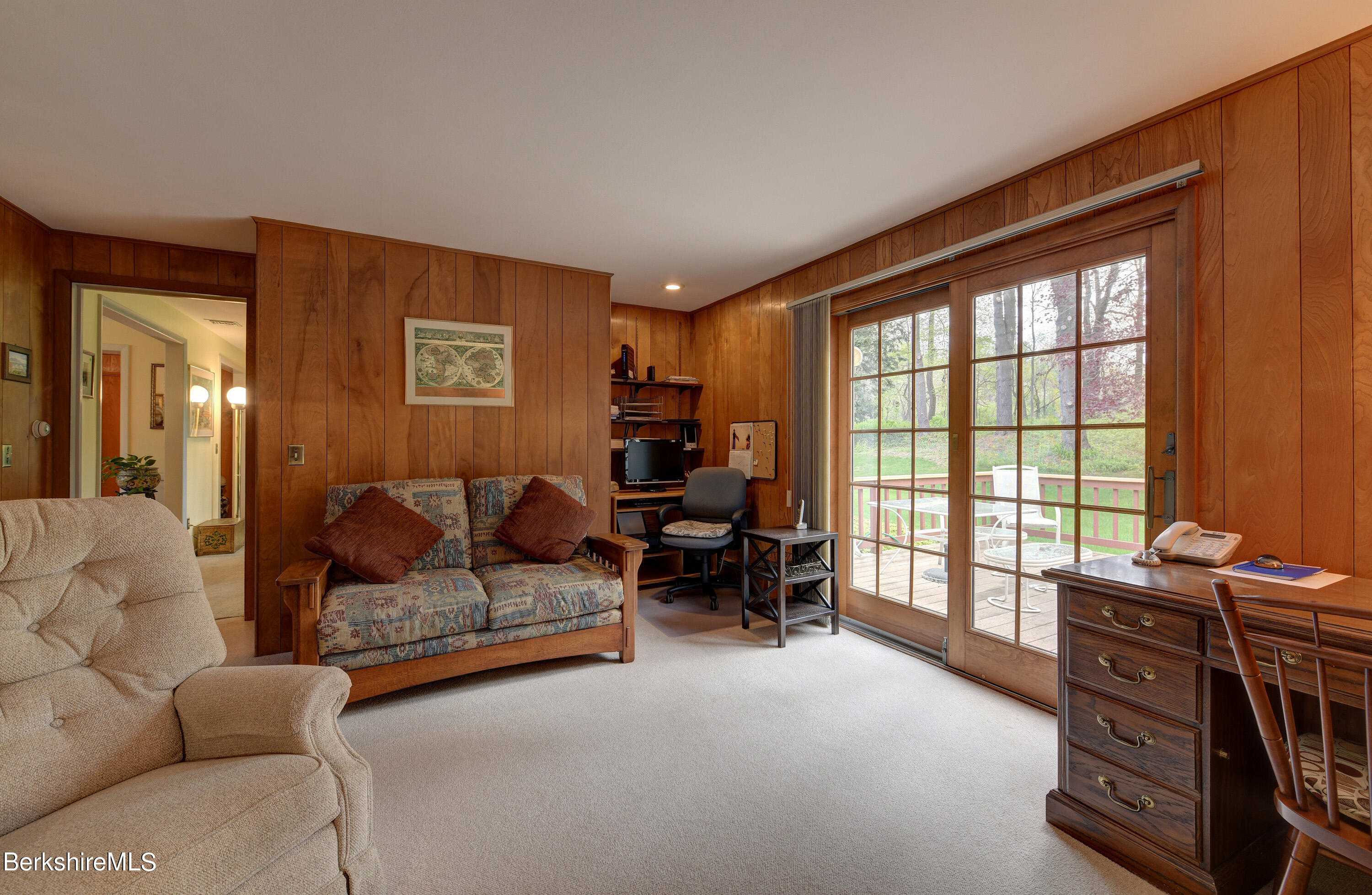50 Stonehenge Road Pittsfield, MA 01201 - Photo 16 of 44 16-Den