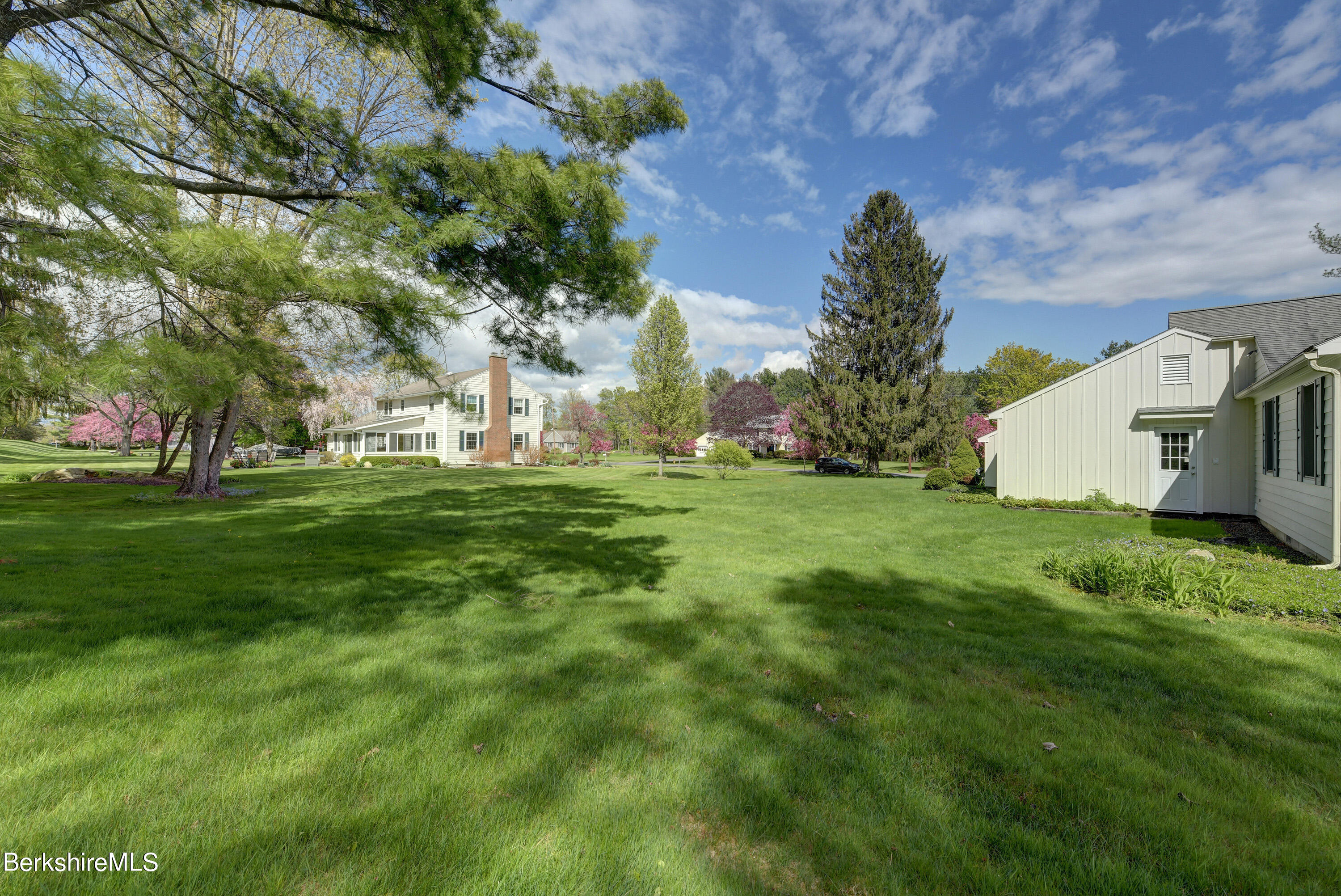 50 Stonehenge Road Pittsfield, MA 01201 - Photo 38 of 44 40-Side-Yard