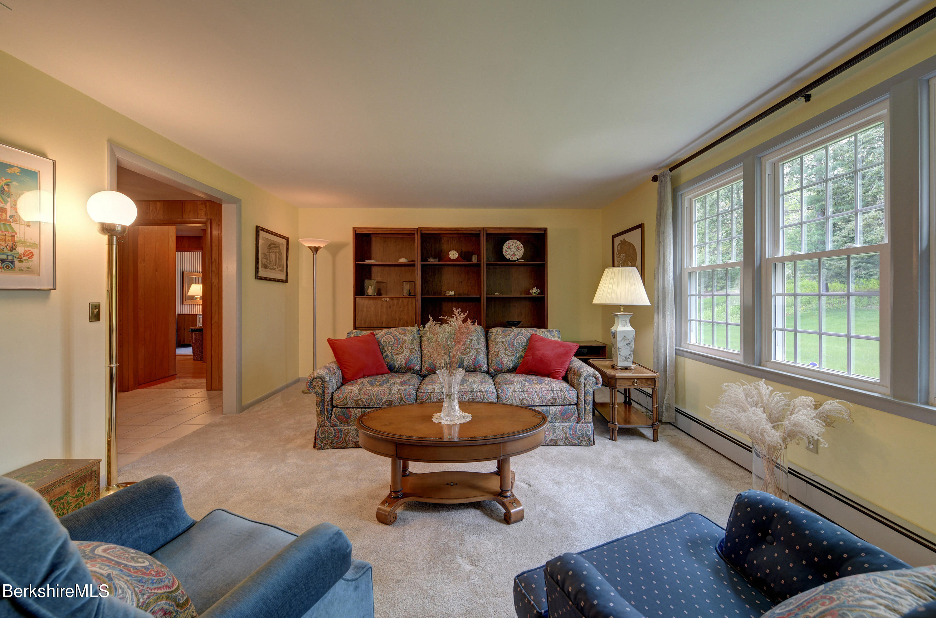 50 Stonehenge Road Pittsfield, MA 01201 - Photo 7 of 44 7-Living-Room