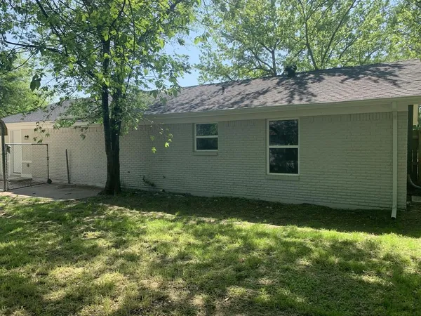 $1,550 | 105 Still Street, Kemp, TX 75143