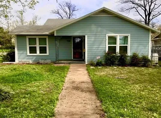 $1,650 | 1720 Grand Avenue, Fort Worth, TX 76164