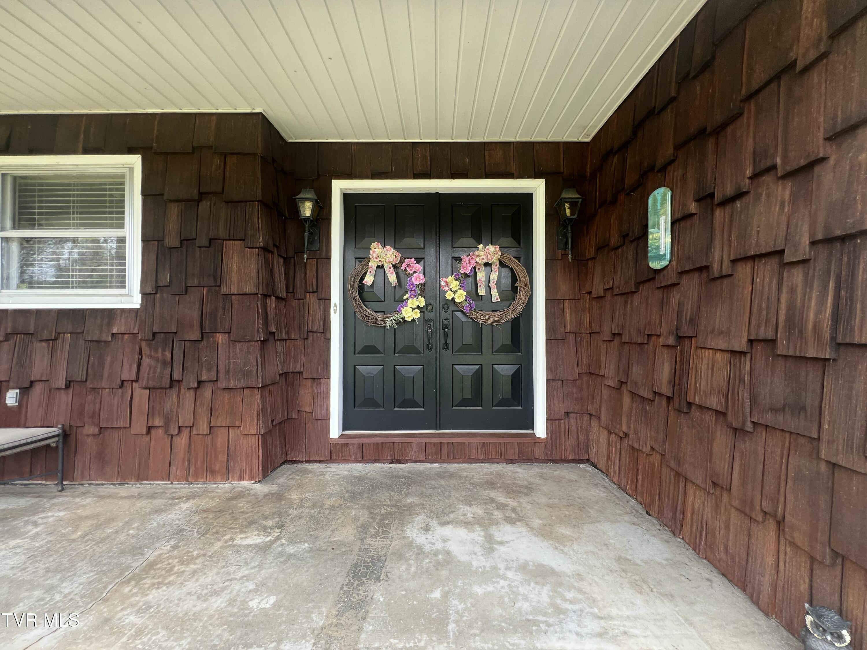 898 Jordan Road Elizabethton, TN 37643 - Photo 12 of 98 IMG_4317